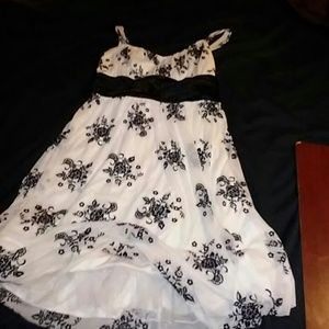 Two pieces a dress and a shoulder bag